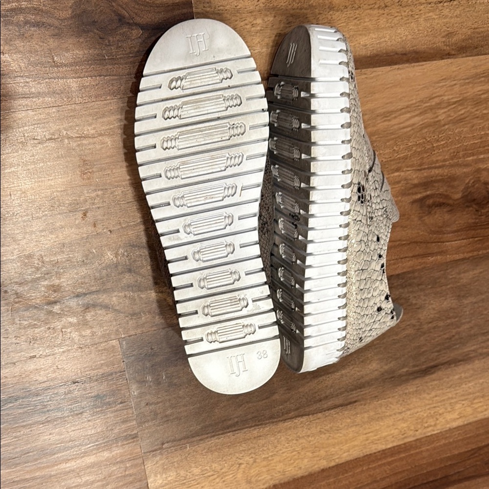 Women’s Snakeskin Loafers by Isle Jacobsen - Picture 3 of 5